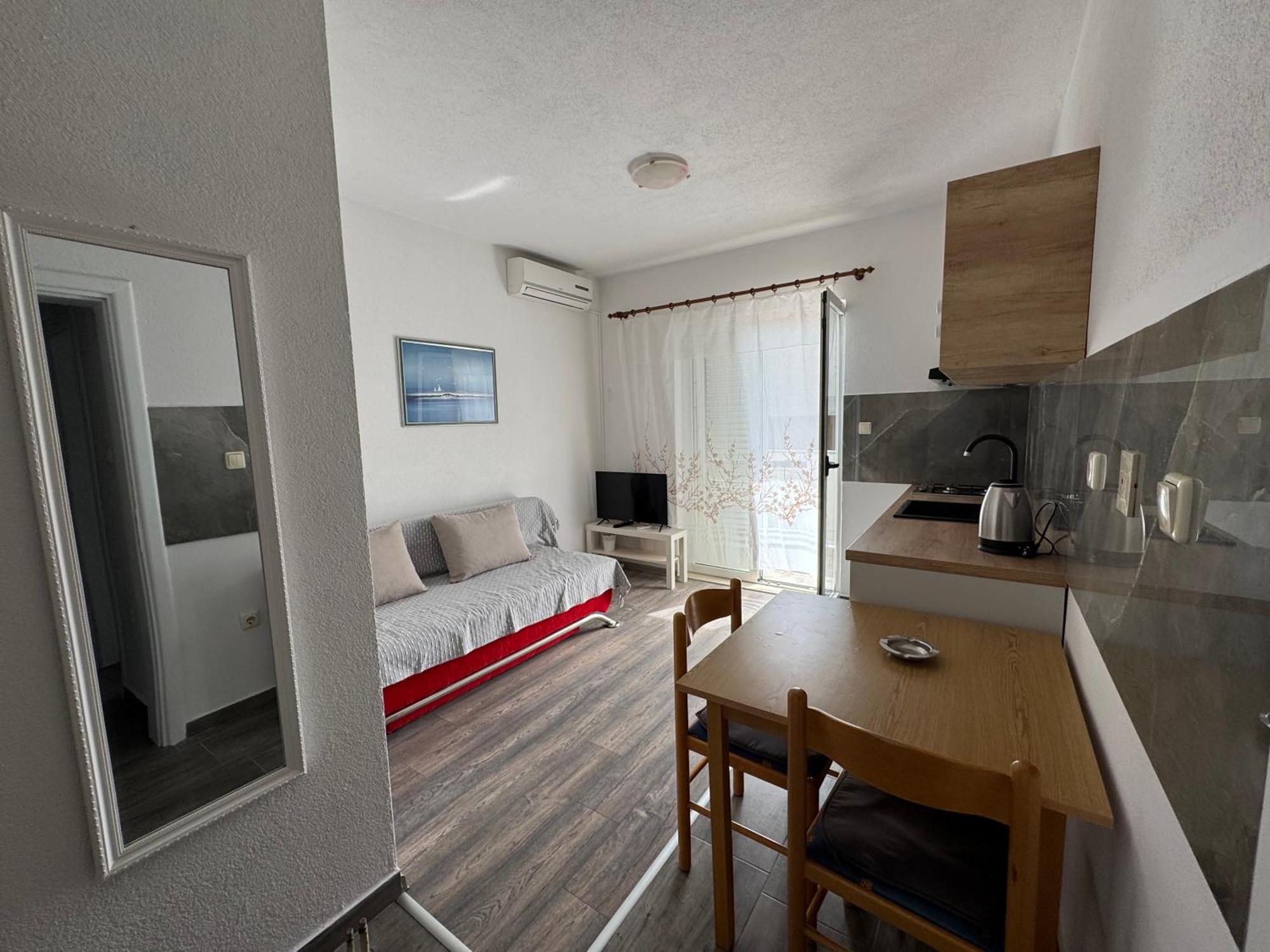 Apartment Makarska M&I, Free Private Parking 外观 照片