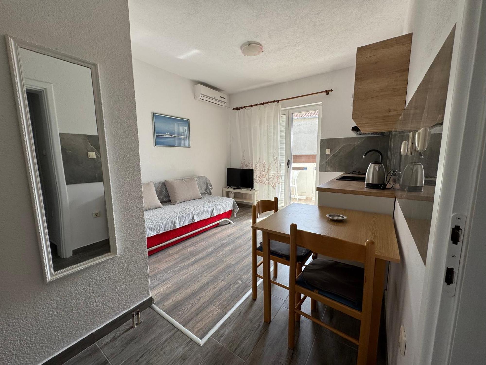 Apartment Makarska M&I, Free Private Parking 外观 照片