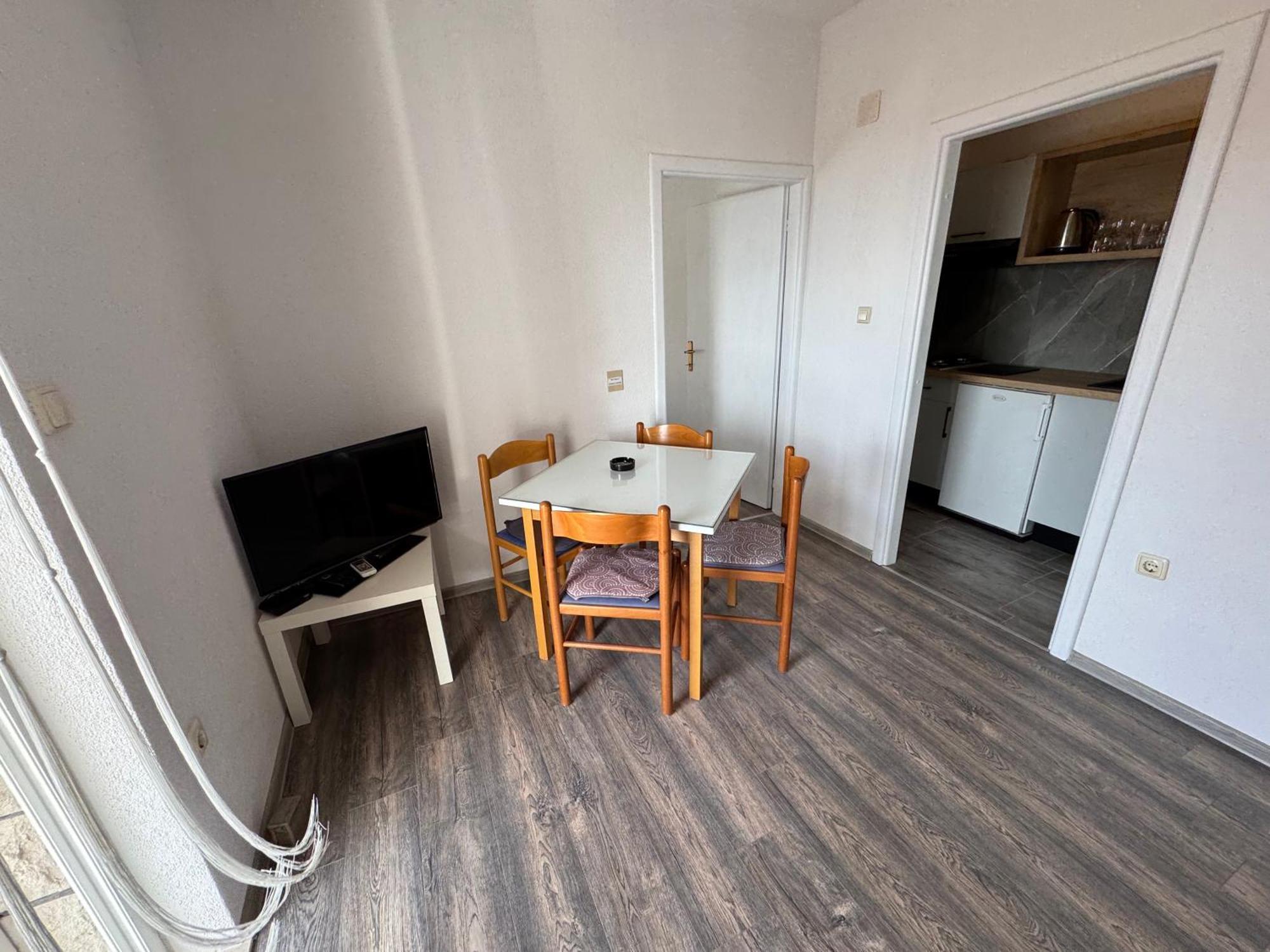 Apartment Makarska M&I, Free Private Parking 外观 照片