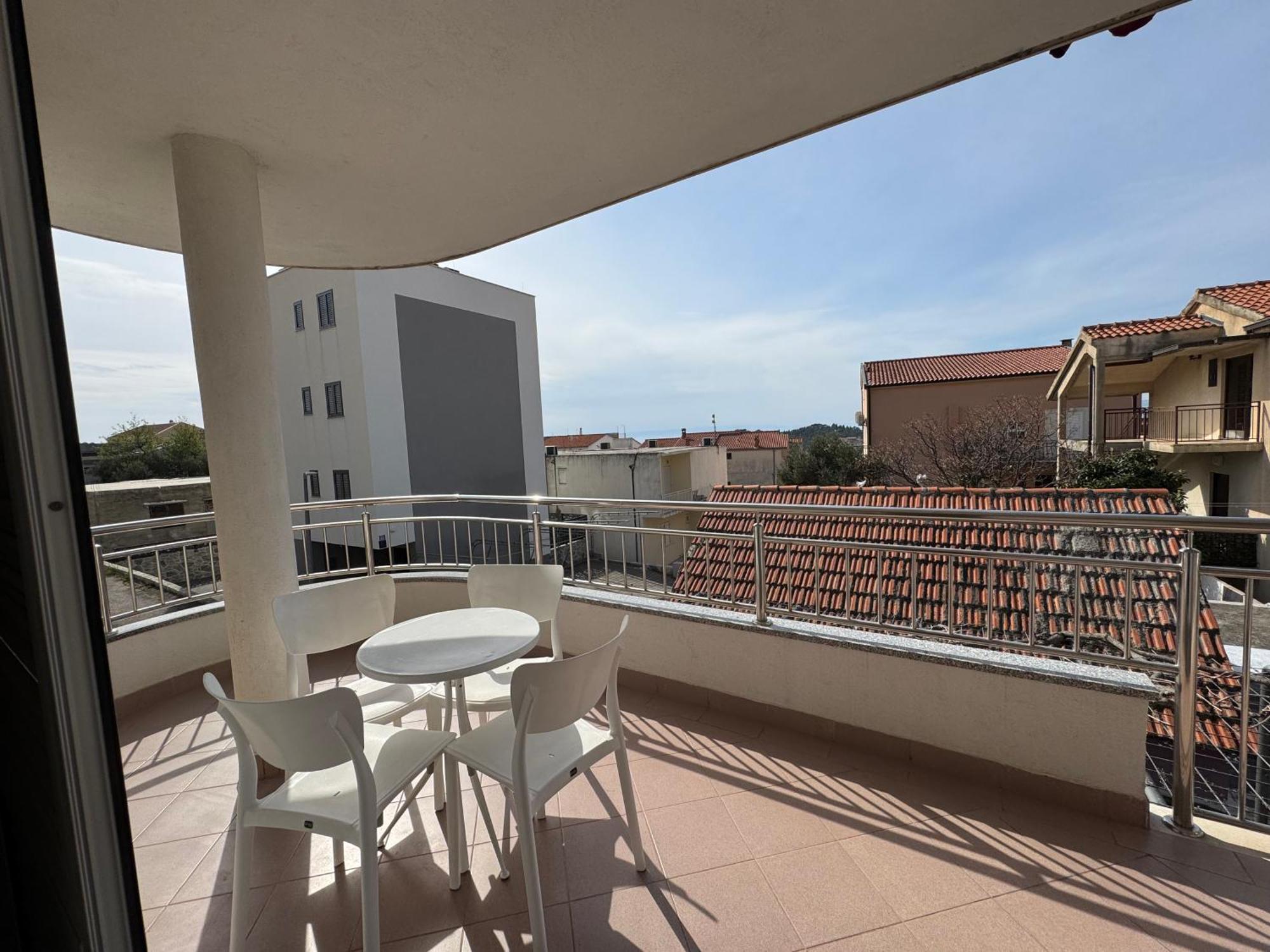 Apartment Makarska M&I, Free Private Parking 外观 照片