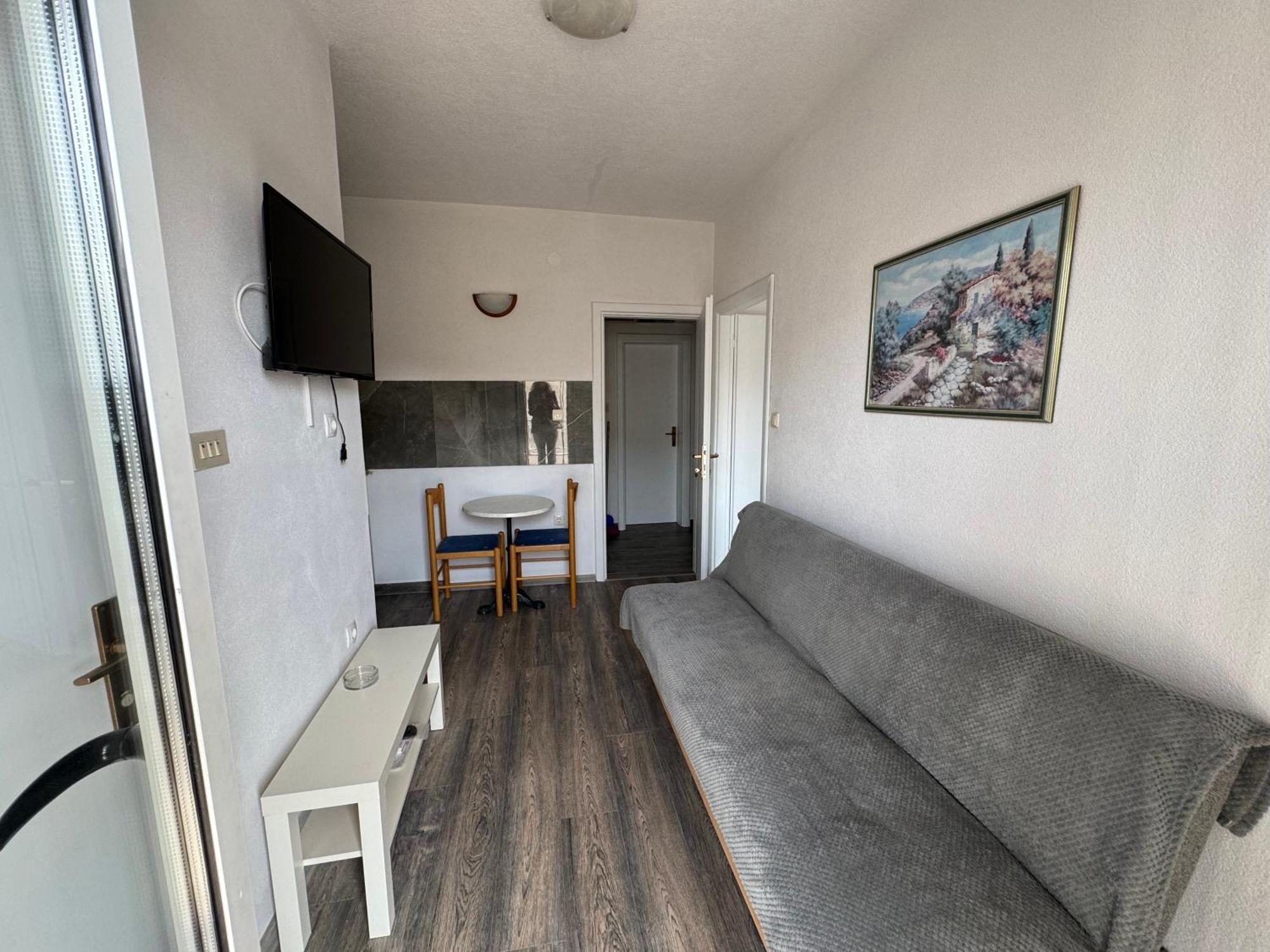 Apartment Makarska M&I, Free Private Parking 外观 照片